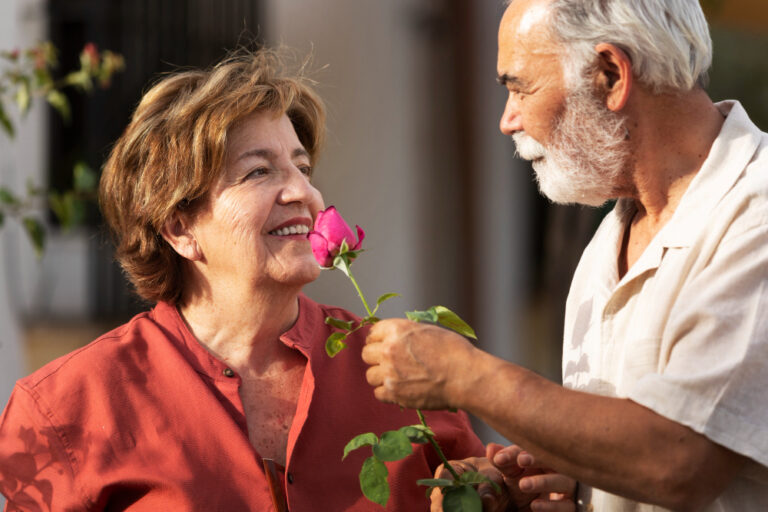 Finding Love in London: Key Tips for Seniors on SeniorMatch